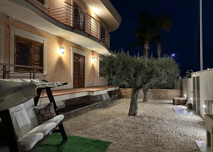 Villa Benazar Holiday House