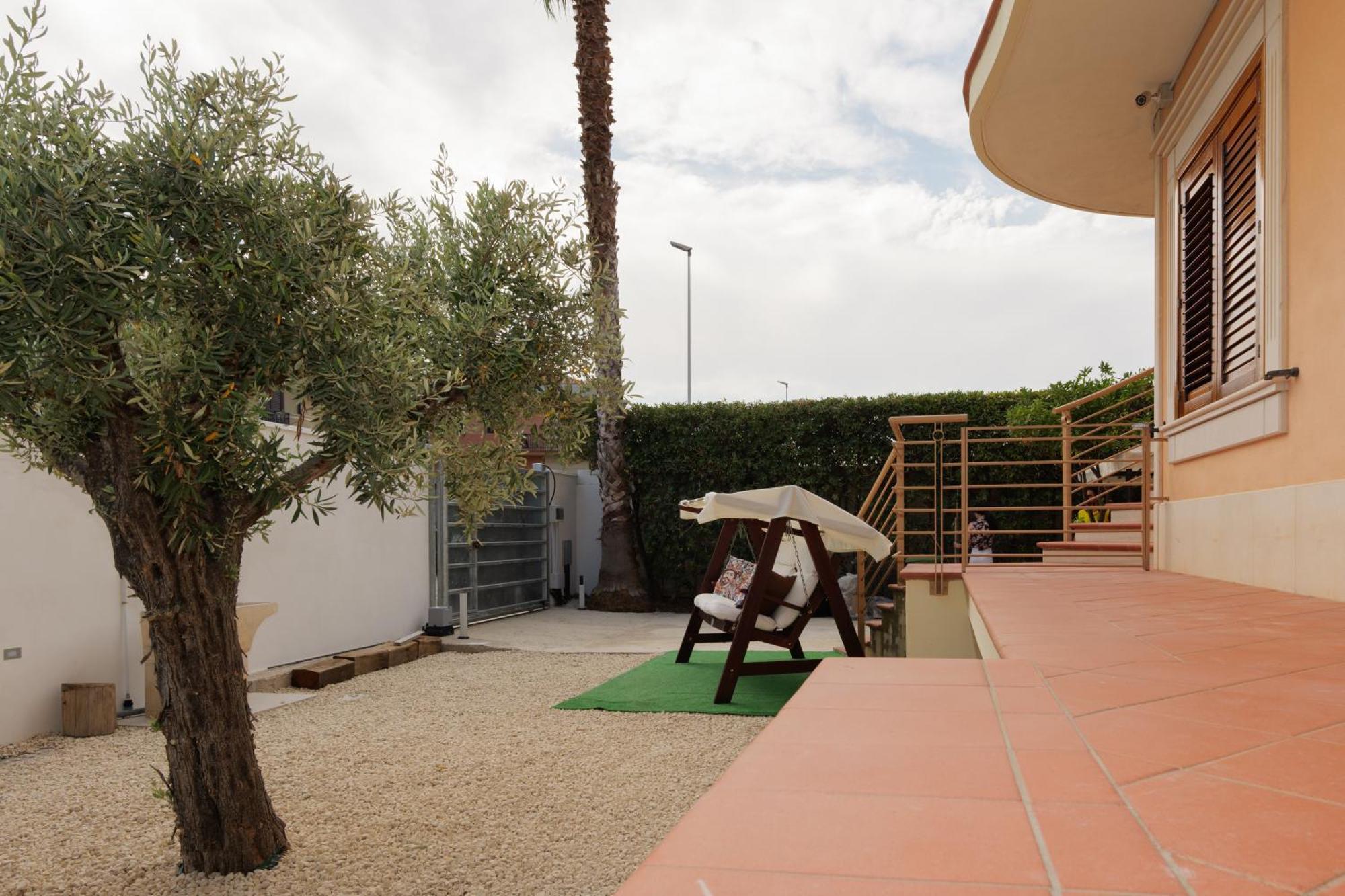 Benazar House Apartment *