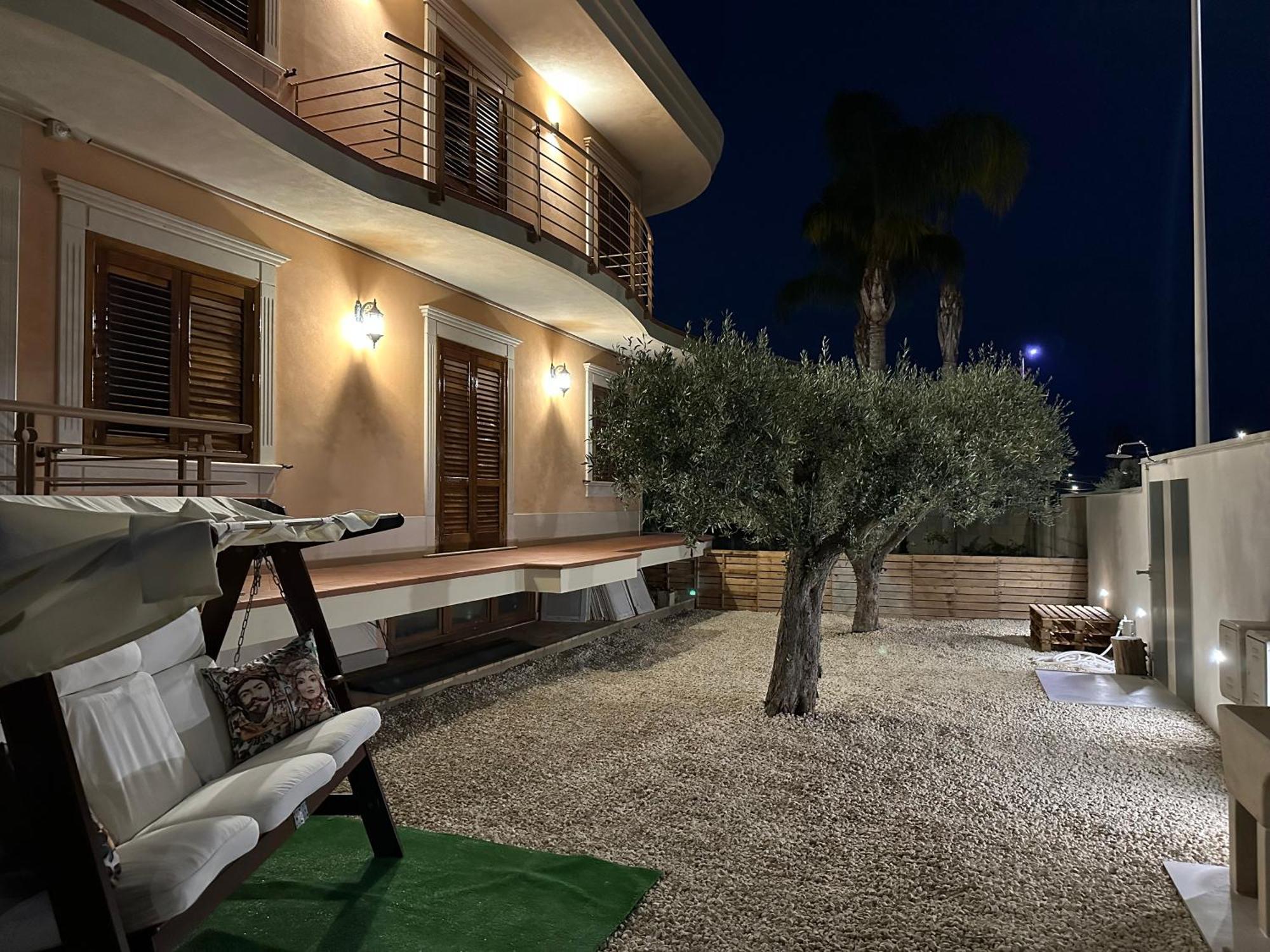 Apartment Benazar House