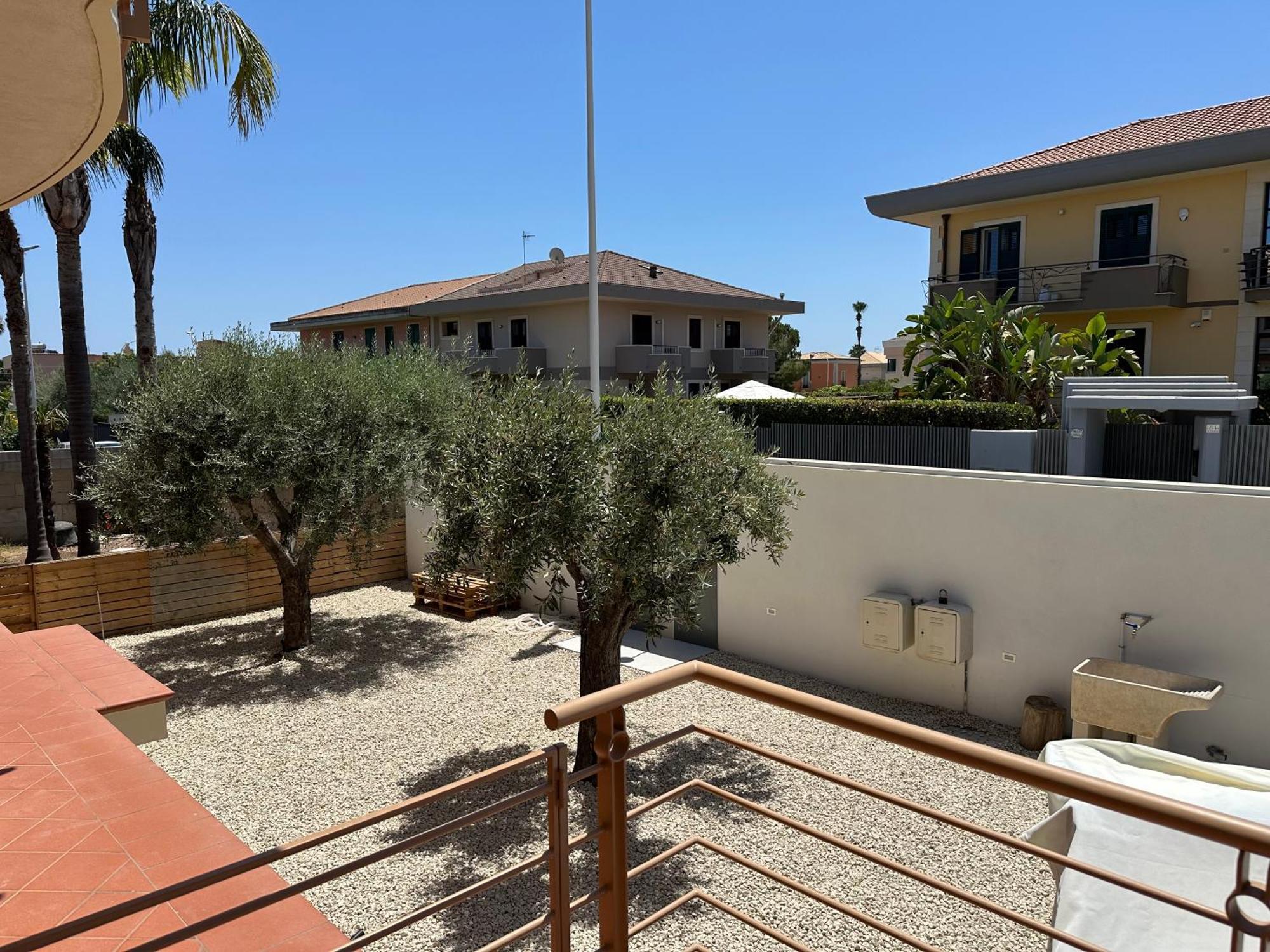 Benazar House Apartment Avola